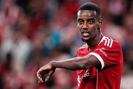 Isak's Debut Offers Glamour Amid Evident Rust